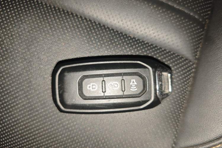 Used Ford Ranger 2023 Trailblazer 4x4 Automatic Version – Gasoline Vehicle Key