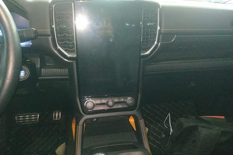 Used Ford Ranger 2023 Wild Terrain 4x4 Automatic Version Gasoline Audio And AC Panel