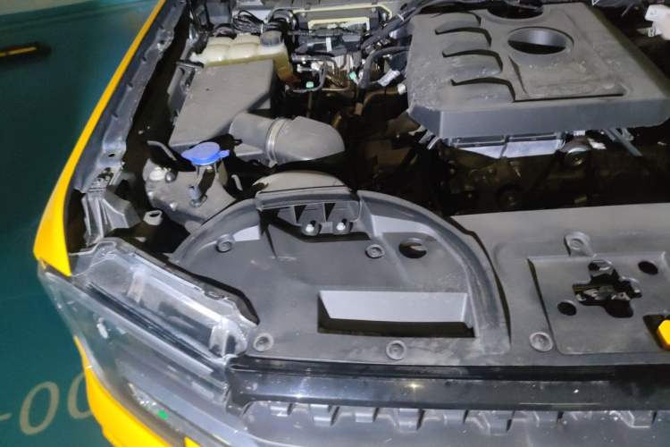 Used Ford Ranger 2023 Trailblazer 4x4 Automatic Version – Gasoline Engine Bay Right