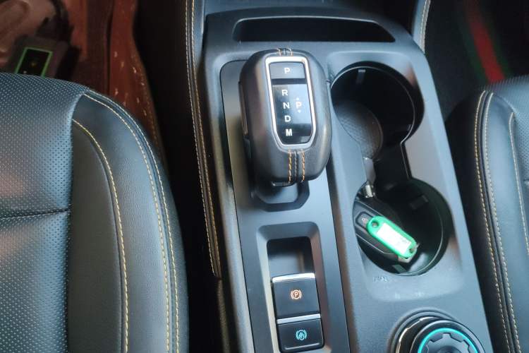 Used Ford Ranger 2023 Trailblazer 4x4 Automatic Off-Road Version – Diesel Gear Lever