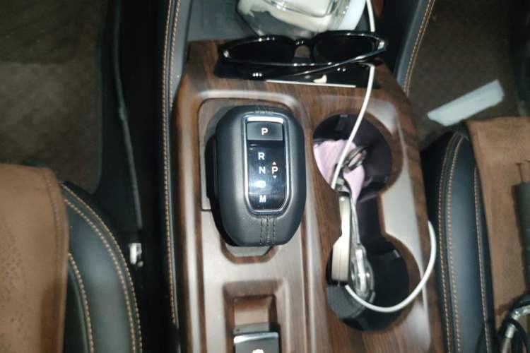 Used Ford Ranger 2023 Trailblazer 4x4 Automatic Version – Gasoline Gear Lever