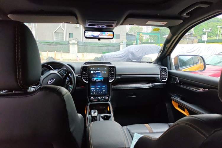 Used Ford Ranger 2023 Wild Terrain 4x4 Automatic Version Gasoline Headliner