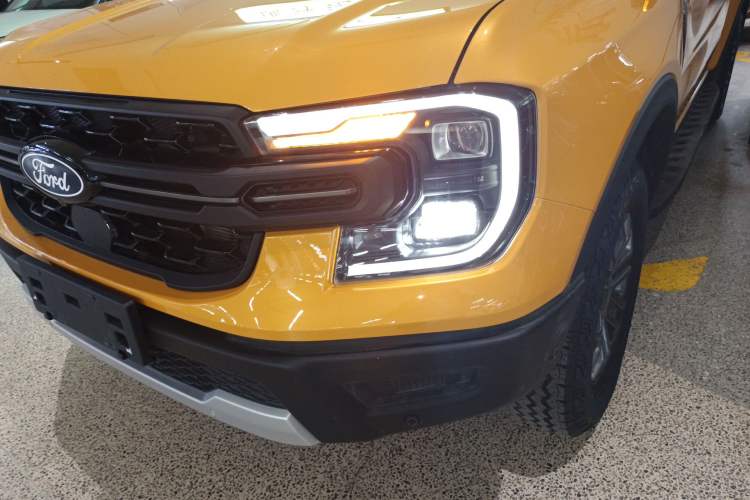 Used Ford Ranger 2023 Wild Terrain 4x4 Automatic Version Gasoline Left Front Headlight