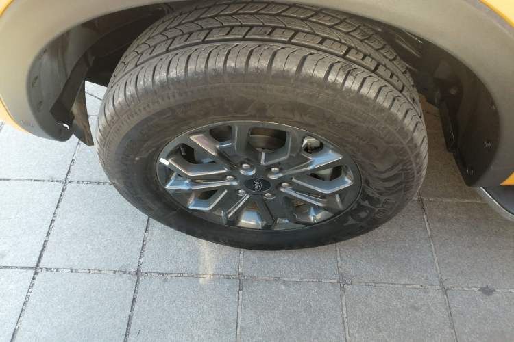 Used Ford Ranger 2023 Wild Terrain 4x4 Automatic Version Gasoline Left Front Wheel Hub