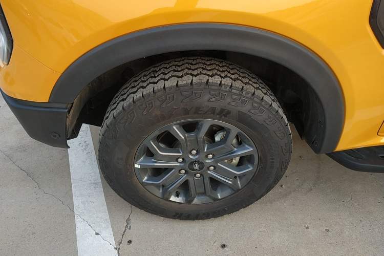 Used Ford Ranger 2023 1st Edition Gasoline Model Left Front Wheel Hub
