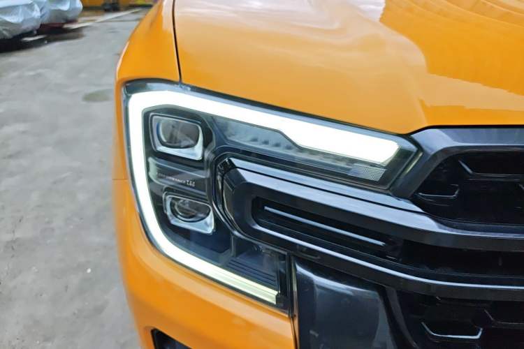 Used Ford Ranger 2023 Wild Terrain 4x4 Automatic Version Gasoline Right Front Headlight