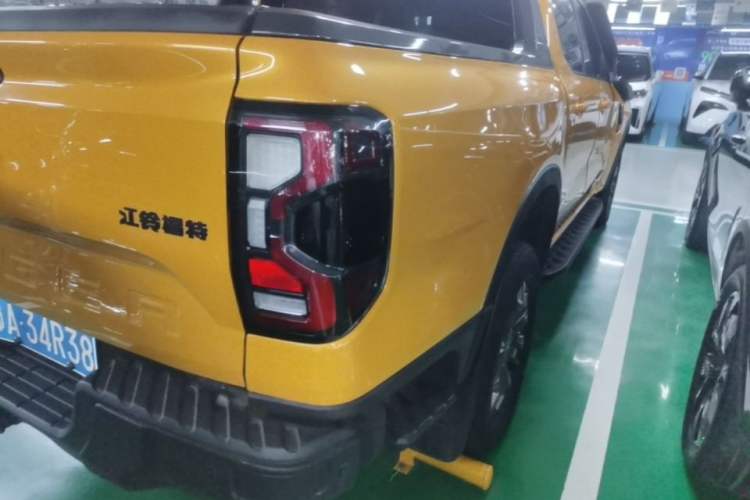 Used Ford Ranger 2023 Trailblazer 4x4 Automatic Off-Road Version – Gasoline Right Rear Taillight