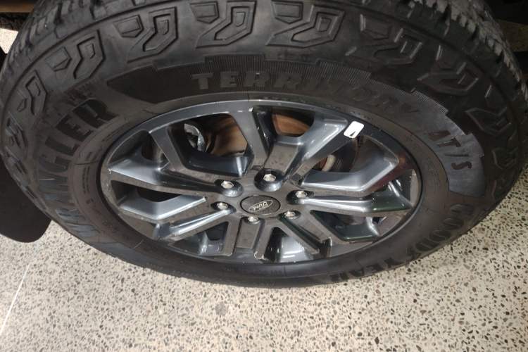 Used Ford Ranger 2023 1st Edition Diesel Right Rear Wheel Hub