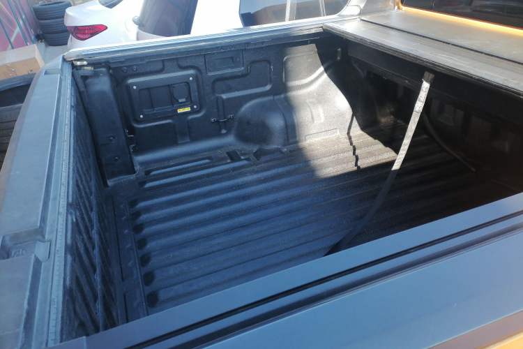 Used Ford Ranger 2023 Wild Terrain 4x4 Automatic Version Gasoline Trunk