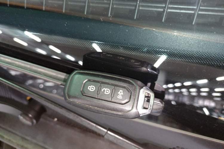 Used Ford Ranger 2023 Wild Terrain 4x4 Automatic Version Gasoline Vehicle Key