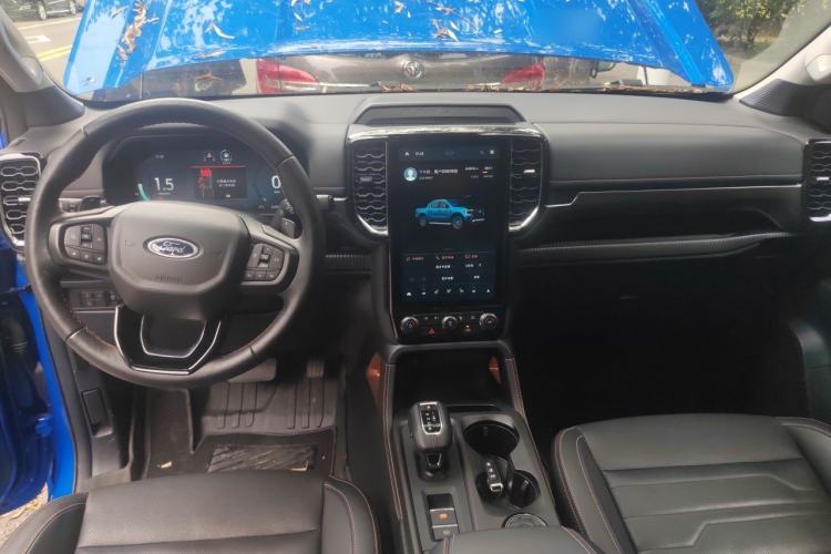 Used Ford Ranger  Center Console