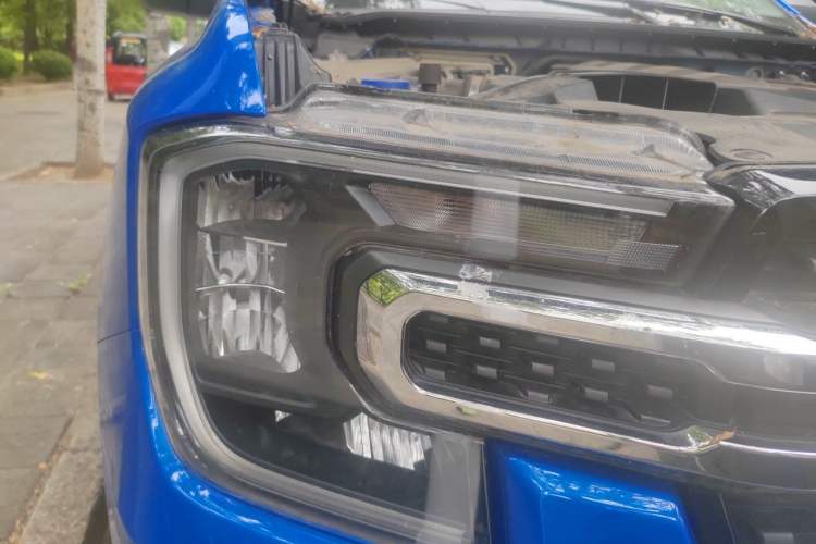 Used Ford Ranger  Right Front Headlight