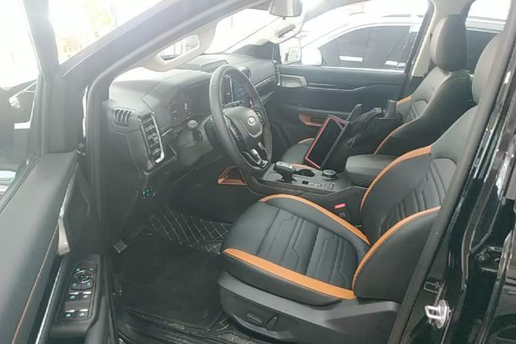 Used Ford Ranger 2025 Explore Four-Wheel Drive Automatic Version Diesel Driver Seat