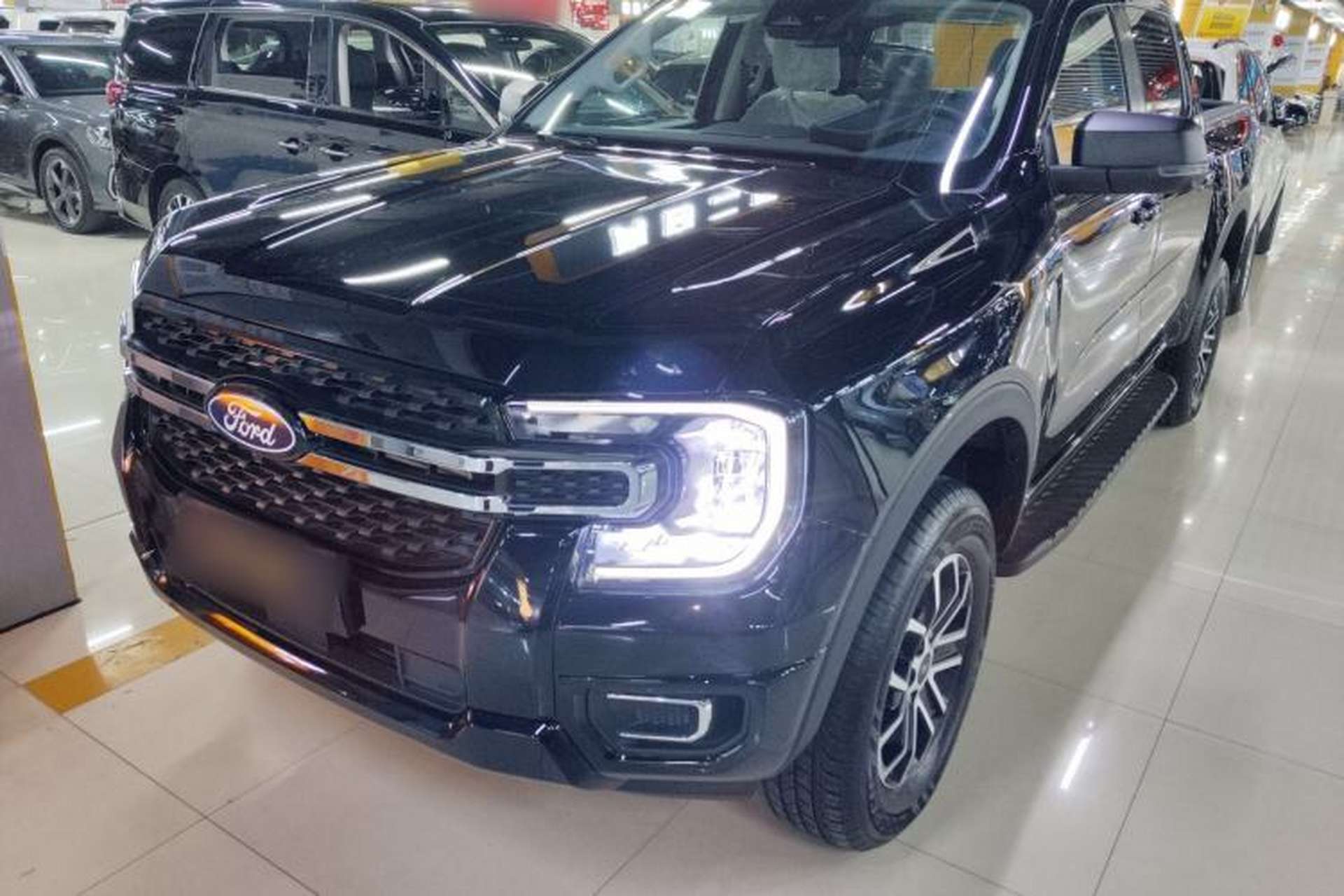 Used Ford Ranger 2025 Explore Four-Wheel Drive Automatic Version Diesel Front Left 45 Deg