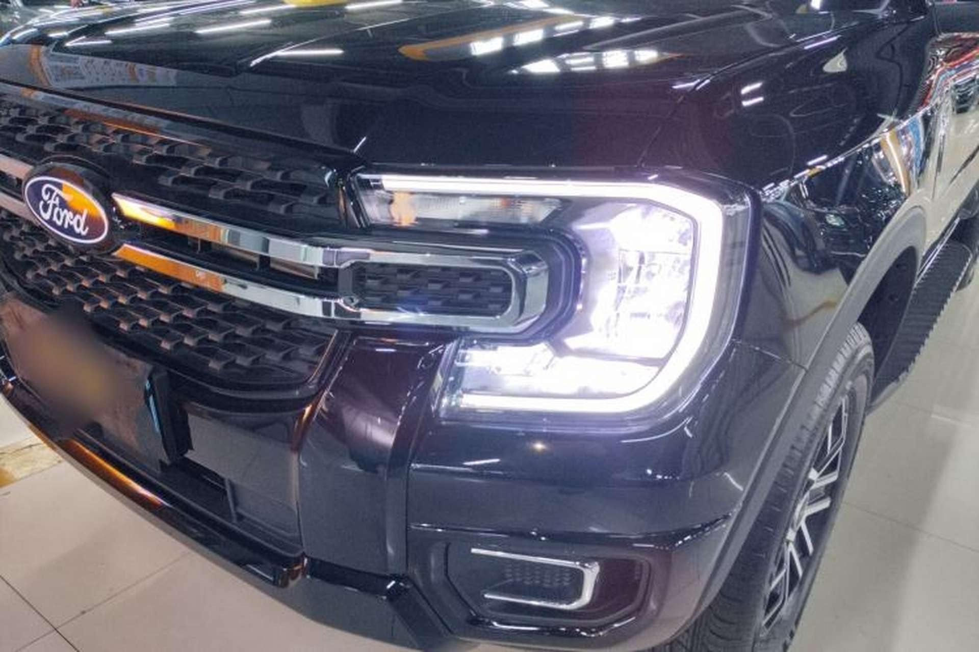 Used Ford Ranger 2025 Explore Four-Wheel Drive Automatic Version Diesel Left Front Headlight