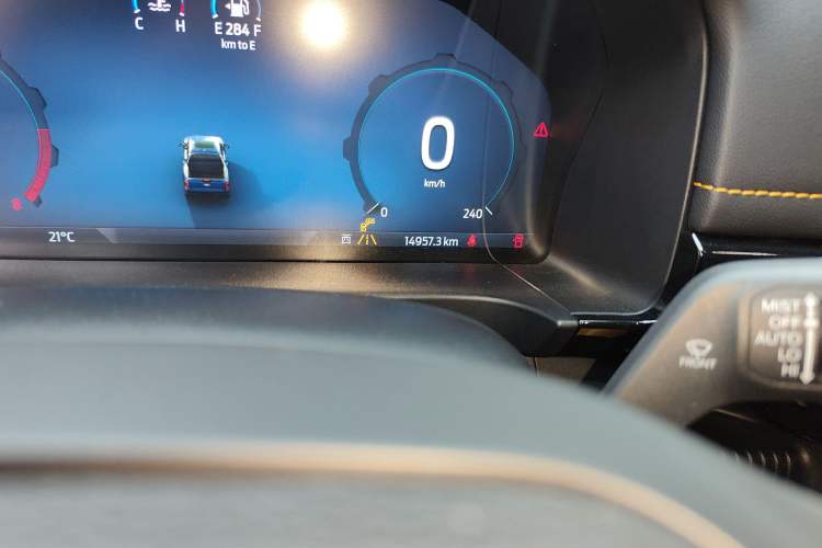 Used Ford Ranger 2025 Sand Fox Special Edition Gasoline Odometer Close Up