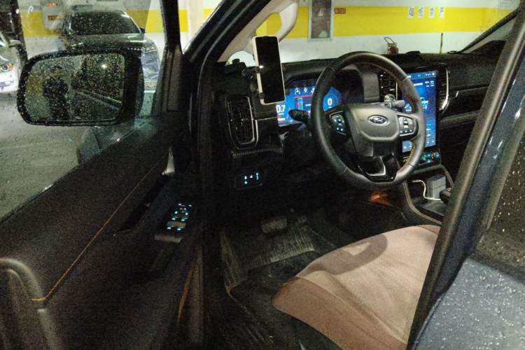 Used Ford Ranger 2025 Explore Four-Wheel Drive Automatic Off-Road Version – Gasoline Driver Seat