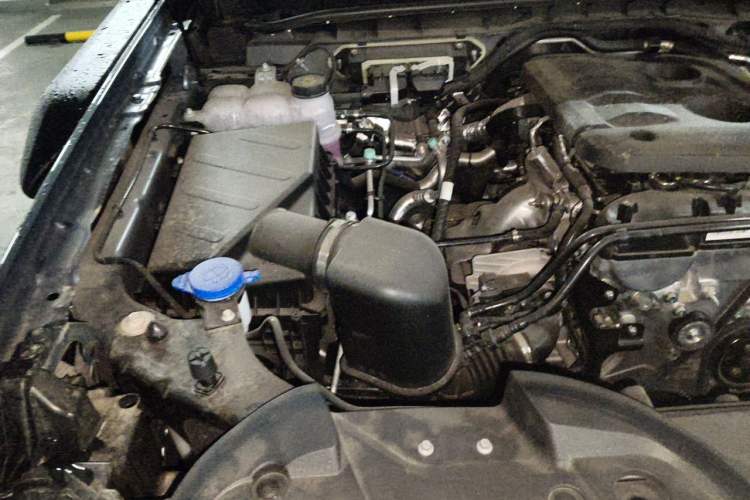 Used Ford Ranger 2025 Explore Four-Wheel Drive Automatic Off-Road Version – Gasoline Engine Bay Right