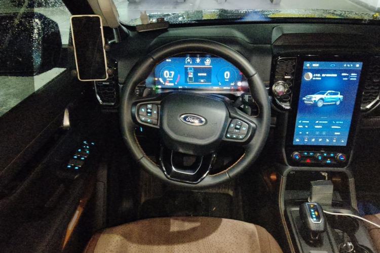 Used Ford Ranger 2025 Explore Four-Wheel Drive Automatic Off-Road Version – Gasoline Steering Wheel