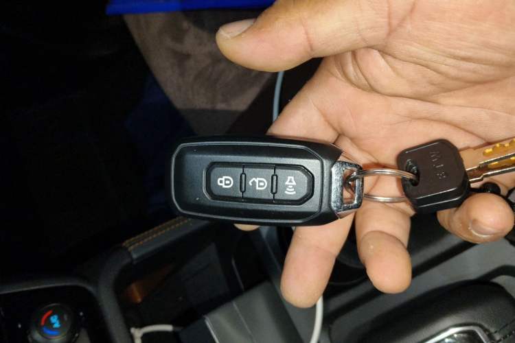 Used Ford Ranger 2025 Explore Four-Wheel Drive Automatic Off-Road Version – Gasoline Vehicle Key