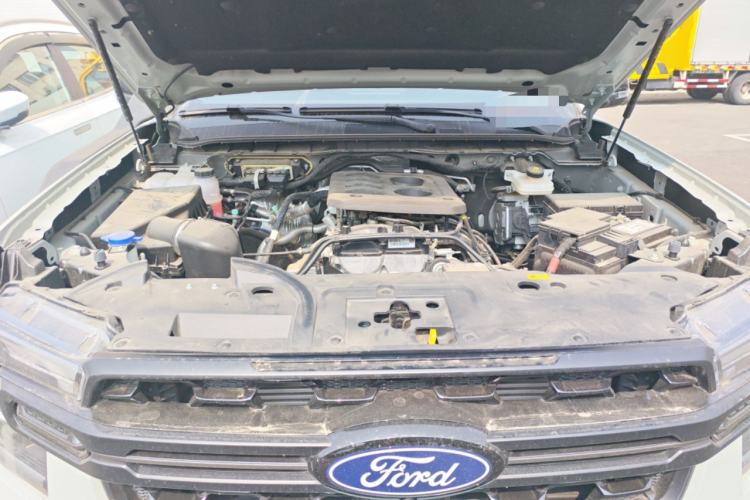 Used Ford Ranger 2025 Sand Fox Special Edition Gasoline Engine Bay