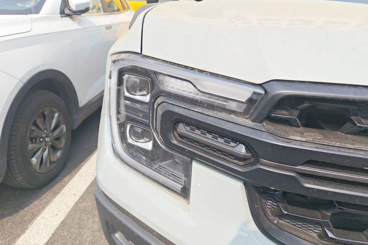 Used Ford Ranger 2025 Sand Fox Special Edition Gasoline Right Front Headlight