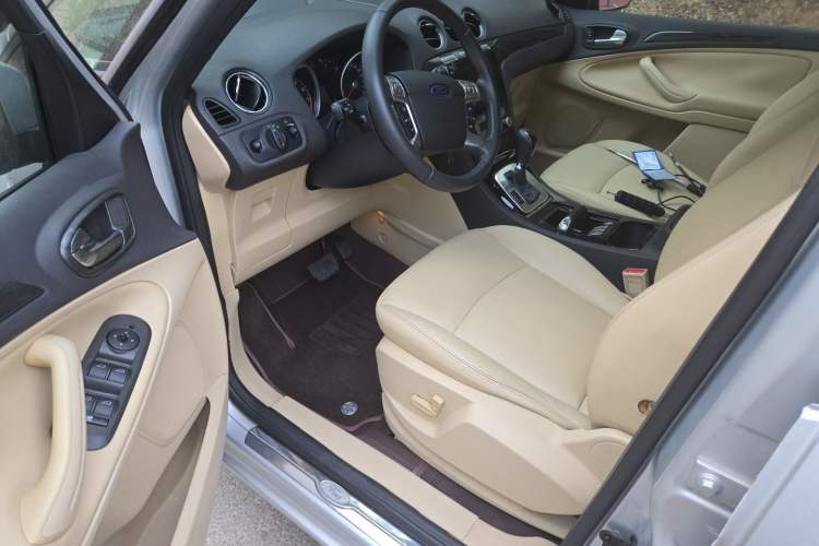 Used Ford S-MAX 2007 2.3L Luxury Model Driver Seat