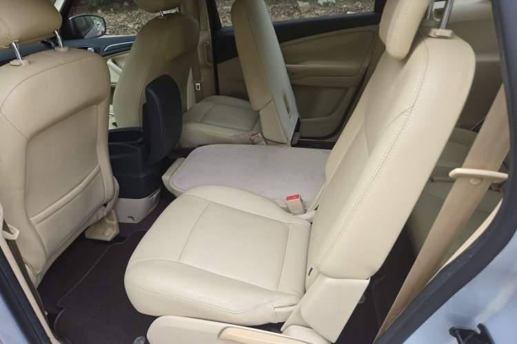 Used Ford S-MAX 2007 2.3L Luxury Model Left Rear Seat