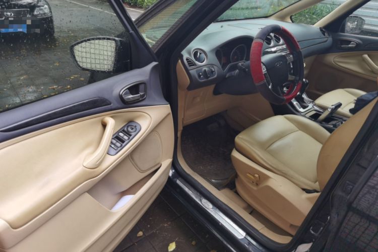 Used Ford S-MAX 2008 2.3L 7-Seater Luxury Version Driver Seat