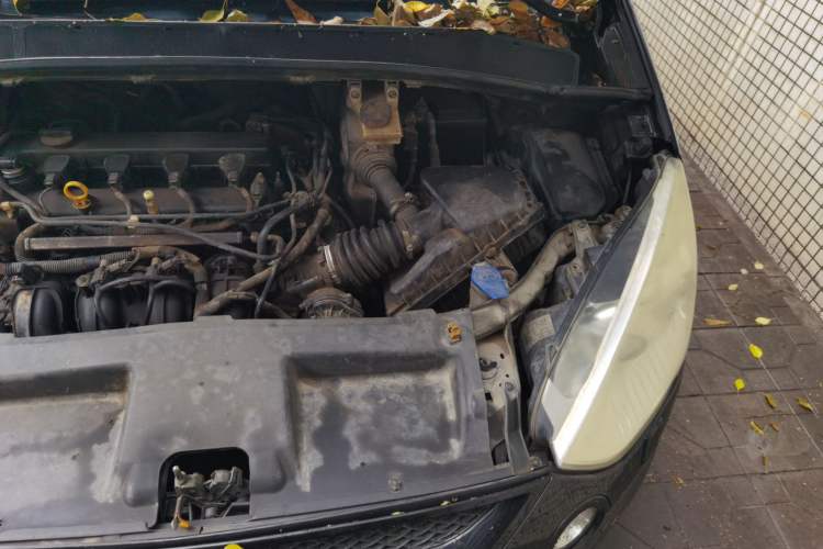 Used Ford S-MAX 2008 2.3L 7-Seater Luxury Version Engine Bay Left