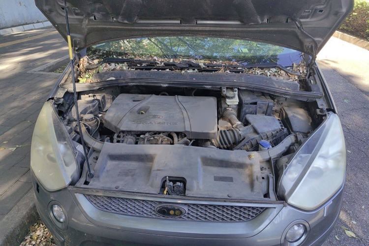 Used Ford S-MAX 2008 2.3L 7-Seater Luxury Version Engine Bay