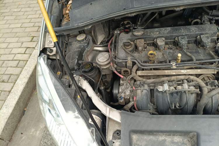 Used Ford S-MAX 2008 2.3L 7-Seater Flagship Version Engine Bay Right