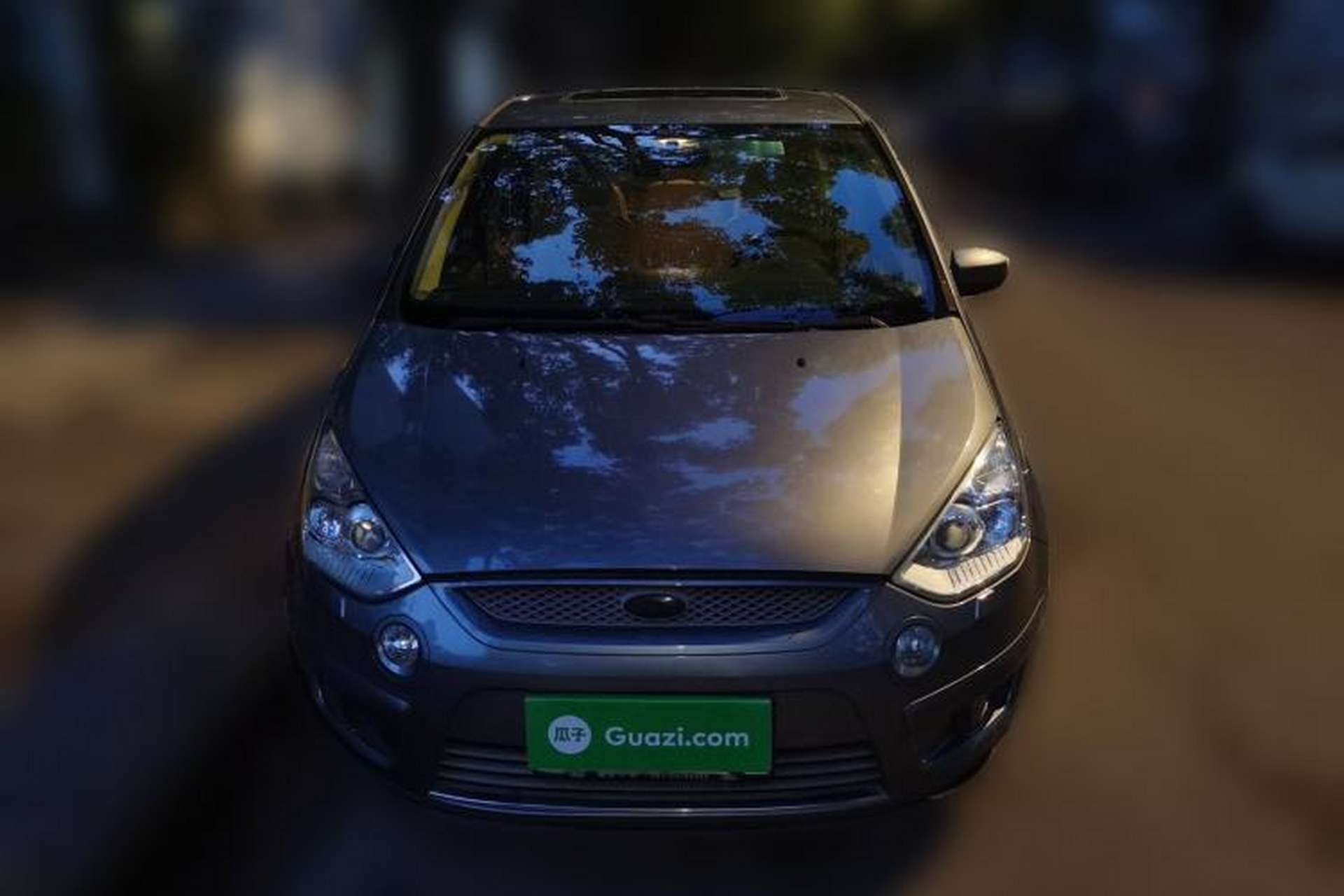 Used Ford S-MAX 2008 2.3L 7-Seater Luxury Version Front