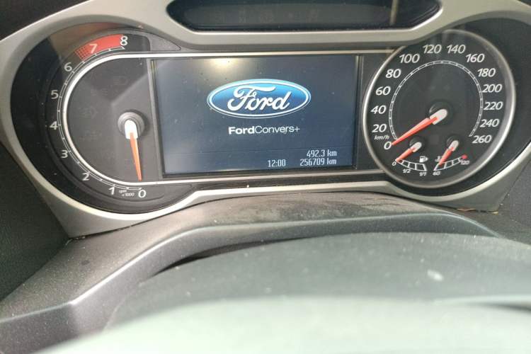 Used Ford S-MAX 2008 2.3L 7-Seater Flagship Version Odometer Close Up