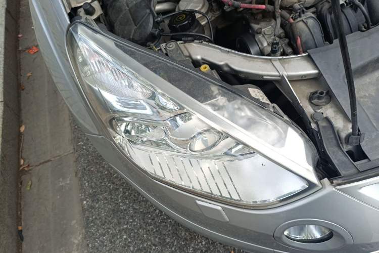 Used Ford S-MAX 2008 2.3L 7-Seater Flagship Version Right Front Headlight