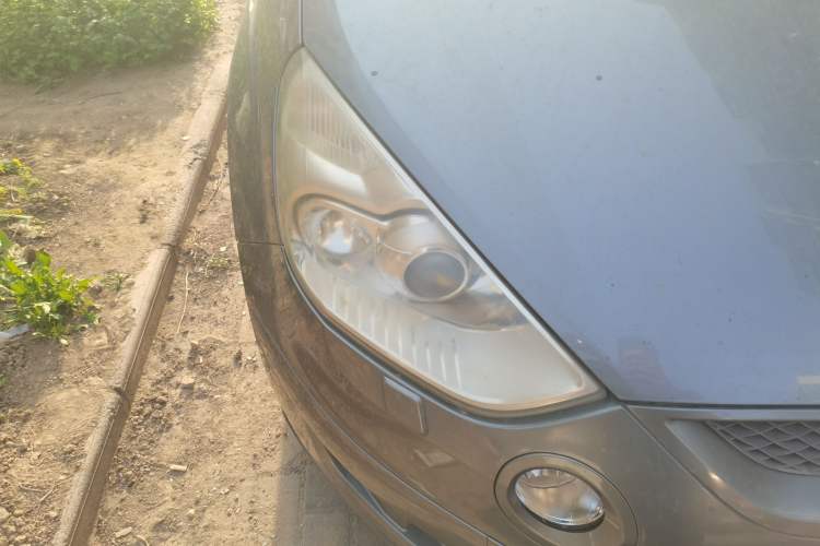Used Ford S-MAX 2008 2.3L 7-Seater Luxury Version Right Front Headlight