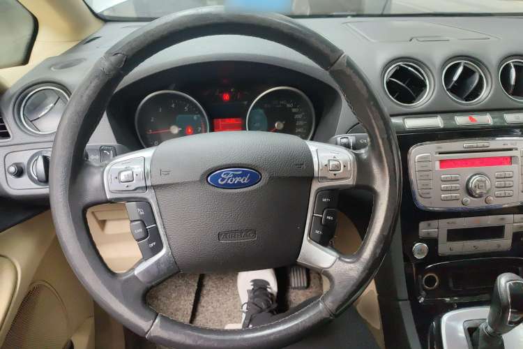 Used Ford S-MAX 2008 2.3L 7-Seater Fashion Edition Steering Wheel