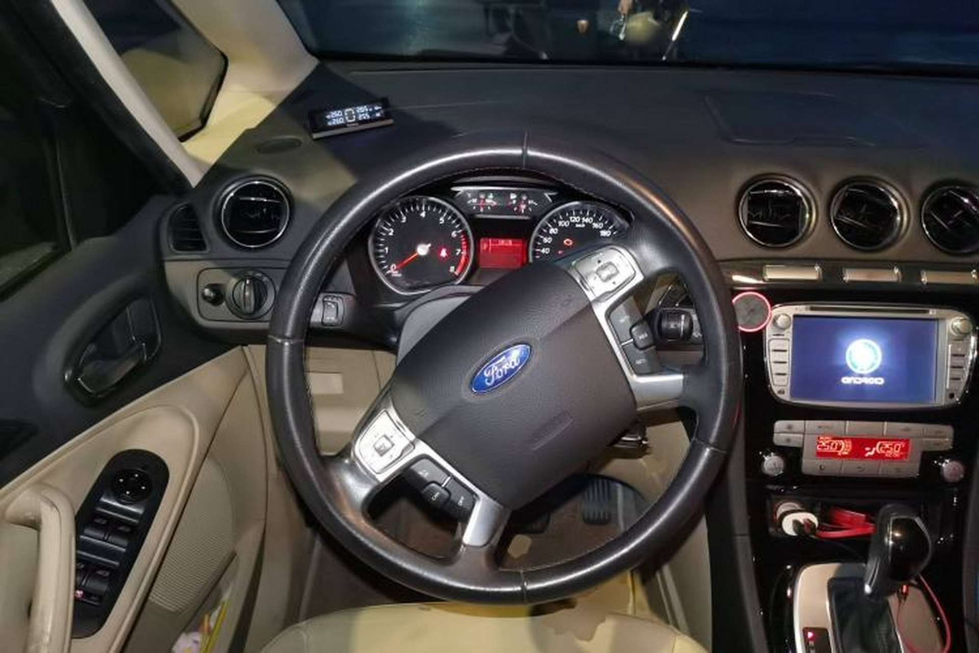 Used Ford S-MAX 2008 2.3L 7-Seater Luxury Version Steering Wheel