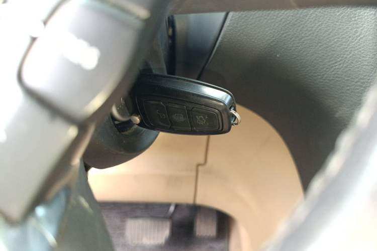 Used Ford S-MAX 2008 2.3L 7-Seater Flagship Version Vehicle Key