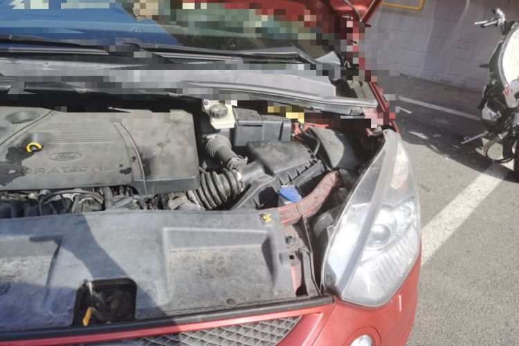 Used Ford S-MAX 2008 2.3L 7-Seater Luxury Version Engine Bay Left