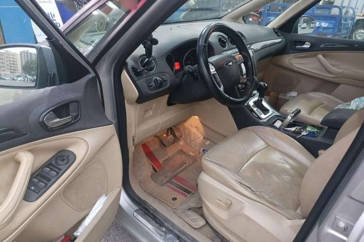 Used Ford S-MAX 2008 2.3L 7-Seater Luxury Version Driver Seat