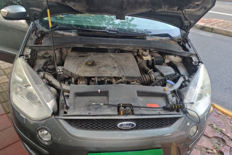Used Ford S-MAX 2008 2.3L 7-Seater Luxury Version Engine Bay