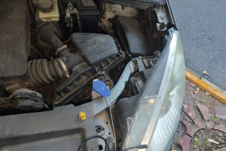 Used Ford S-MAX 2008 2.3L 7-Seater Luxury Version Engine Bay Left