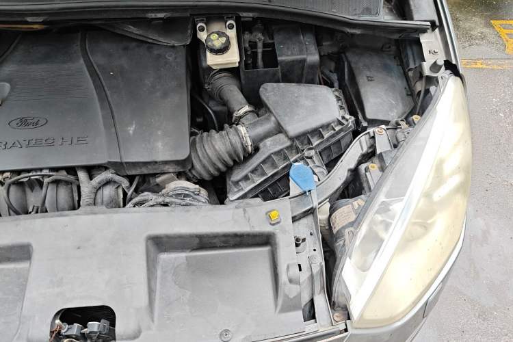 Used Ford S-MAX 2008 2.3L 7-Seater Luxury Version Engine Bay Left