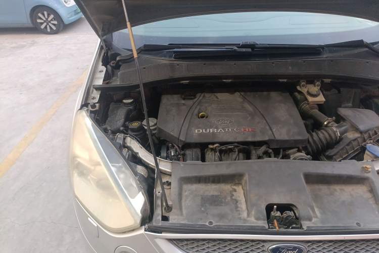Used Ford S-MAX 2008 2.3L 7-Seater Luxury Version Engine Bay Right