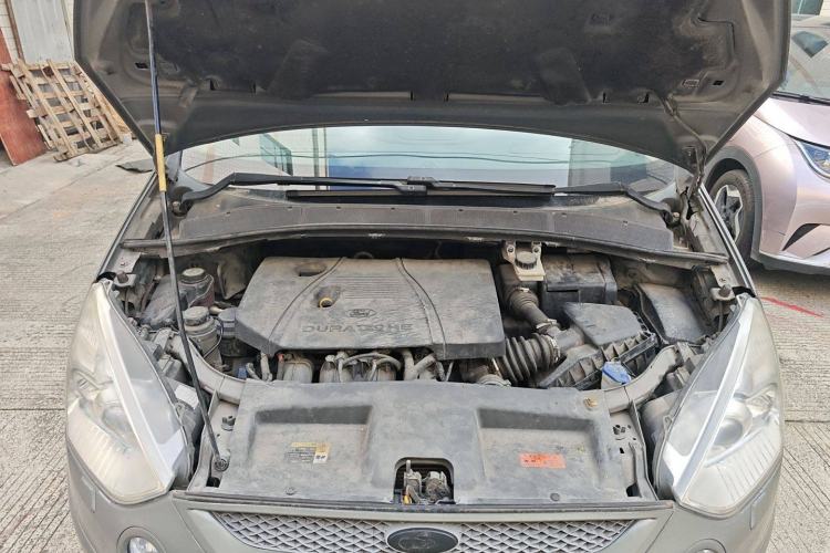 Used Ford S-MAX 2008 2.3L 7-Seater Flagship Navigation Version Engine Bay