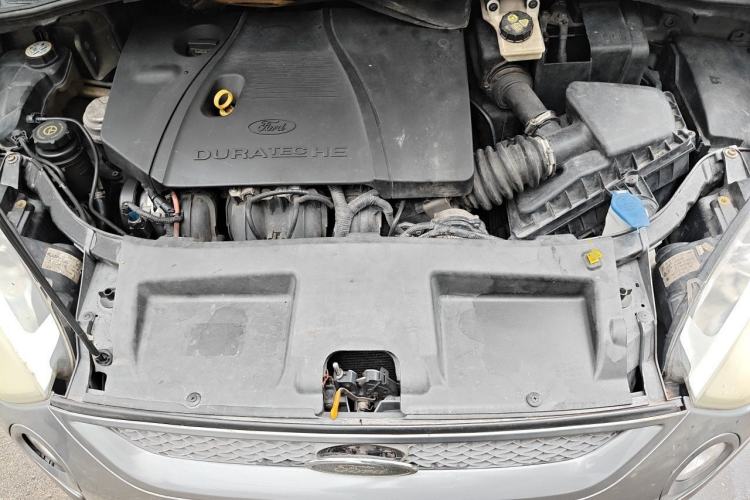 Used Ford S-MAX 2008 2.3L 7-Seater Luxury Version Engine Bay