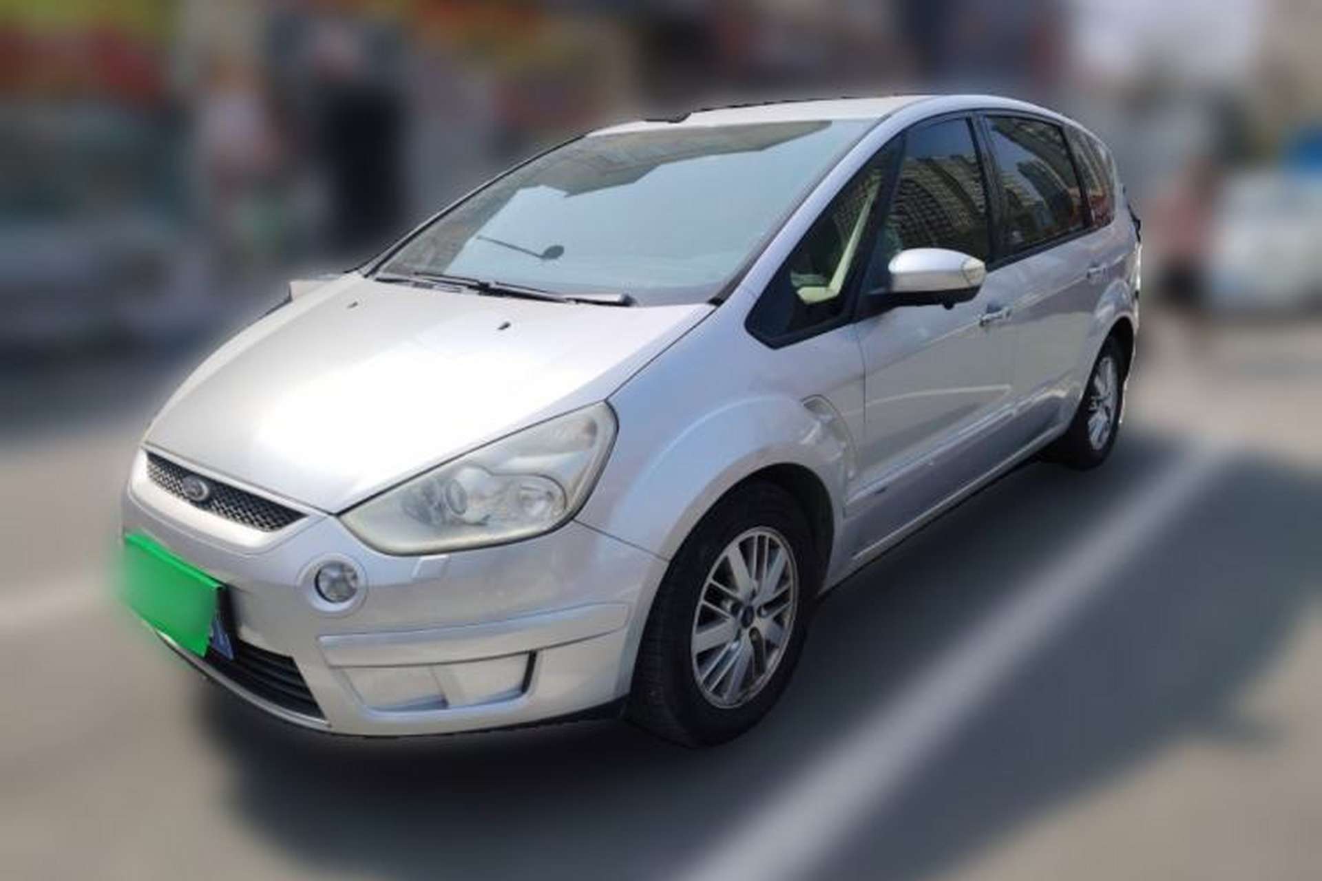 Used Ford S-MAX 2008 2.3L 7-Seater Luxury Version Front Left 45 Deg