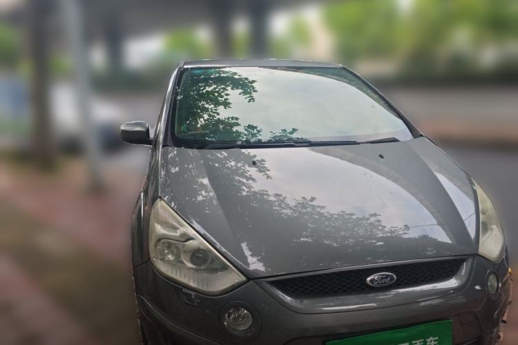 Used Ford S-MAX 2008 2.3L 7-Seater Luxury Version Front Right 45 Deg