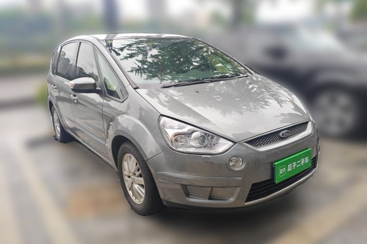 Used Ford S-MAX 2008 2.3L 7-Seater Flagship Navigation Version Front Right 45 Deg